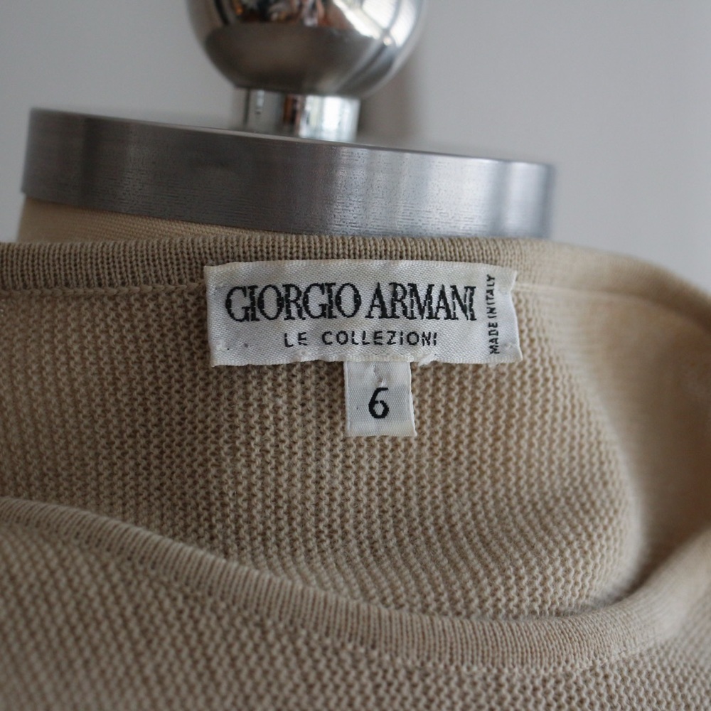 1990's Giorgio Armani Sleeveless Knit Top - Picture 5 of 5